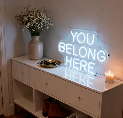 Vista 5 de Letrero de neón LED con texto en inglés "You Belong Here", luz de neón decorativa regulable alimentada por USB, para el hogar, sala de estar