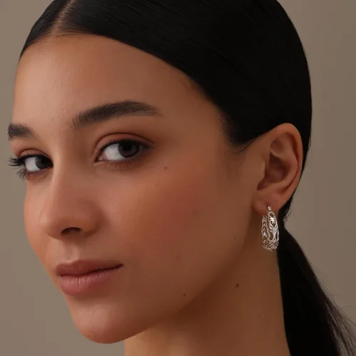 Vista 3 de LeCalla Aretes de aro gruesos de plata de ley 925 Aros de malla de filigrana con forma de corazón para mujer