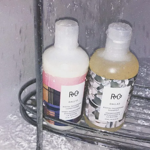 Vista 2 de R+Co DALLAS Biotin Thickening Shampoo – Volumizing & Strengthening Hair Cleanser, All Hair Types