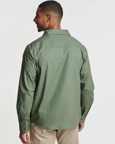 Vista 3 de Real Essentials Paquete de 3 Camisa de manga larga con botones de popelina y bolsillo para hombre (disponible en tallas grandes y altas)