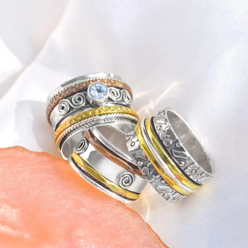 Vista 5 de YoTreasure Blue Topaz Solid 925 Sterling Silver Brass & Copper Meditation Spinning Ring