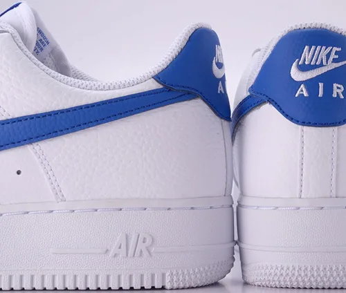 Vista 5 de Nike Men's Air Force 1 '07 LO WhiteGame Royal-White (DM2845 100)