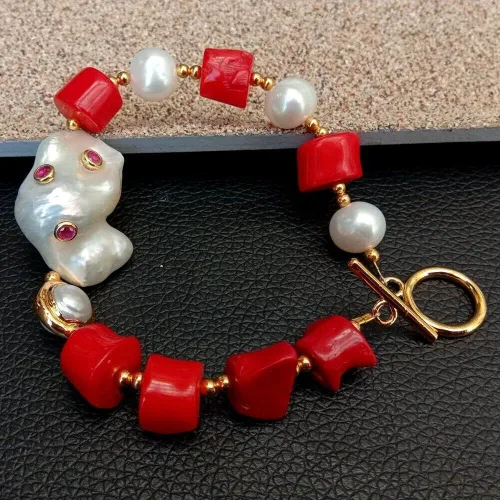 Vista 3 de Pulsera de perlas Keshi Cz pavé con perla blanca y coral rojo #22477