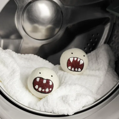 Vista 6 de Woolbuddy Monster Dryer Balls (paquete de 6) - Lindos personajes de lana hechos a mano, suavizante de tela natural, regalo ecológico para familias
