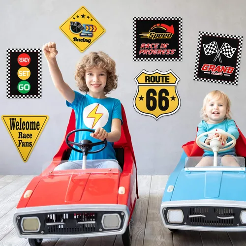 Vista 2 de 12 piezas de decoraciones de fiesta de coches de carreras, banderas a cuadros, carteles de fiesta de feliz cumpleaños, letreros divertidos