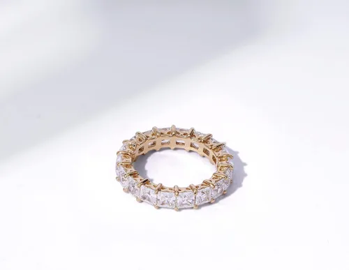 Vista 18 de Amazon Essentials Anillo de plata de ley con corte princesa hecho con circonita cúbica Infinite Elements (anteriormente colección Amazon)