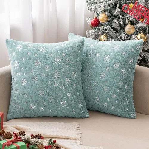 Vista 12 de MIULEE - Juego de 2 fundas de cojín decorativas de Navidad, hechas de piel sintética suave con copos de nieve plateados y brillantina, para Verde