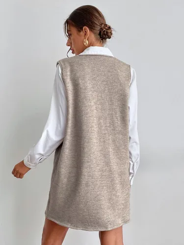 Vista 2 de OYOANGLE Vestido corto de punto sin mangas con cuello en V para mujer con bolsillos