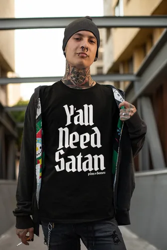 Vista 3 de Y'all Need Satan Camiseta, Satanic T Shirt, Satan Loves Me, Ropa Alt Oculta Gótica, Satanismo Oculto Camisa