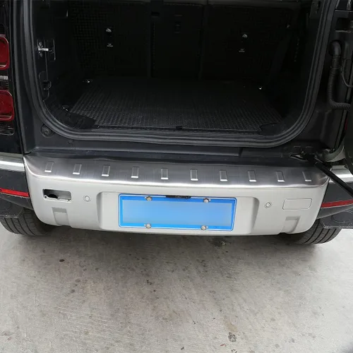 Vista 2 de Cubierta protectora de placa de protección de parachoques trasero exterior de acero inoxidable para Land Rover Defender 110 2020 2021 Accesorios