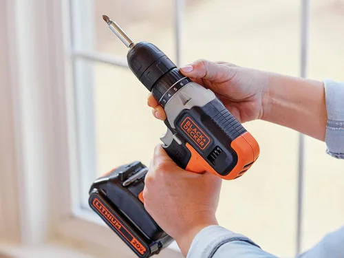 Vista 8 de BLACK+DECKER Kit de taladro inalámbrico de 20V MAX con batería, cargador, incluye broca de taladro de doble cara (BCD702C1)