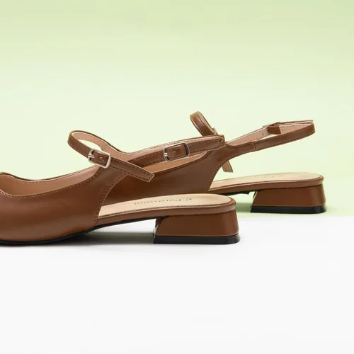 Vista 3 de C.Paravano Zapatos planos sin cordones para mujer Zapatos planos con punta cuadrada Sandalias planas con correa en el tobillo Zapatos de vestir
