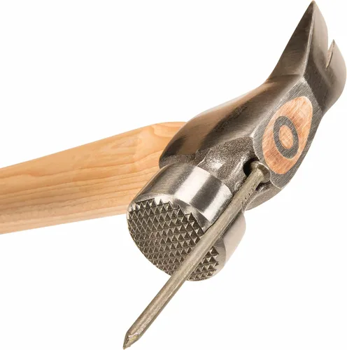 Vista 5 de ESTWING Sure Strike California Martillo de Enmarcado - Garra Recta de Desgarre de 25 oz con Cara Fresada y Mango de Madera de Hickory - MRW25LM