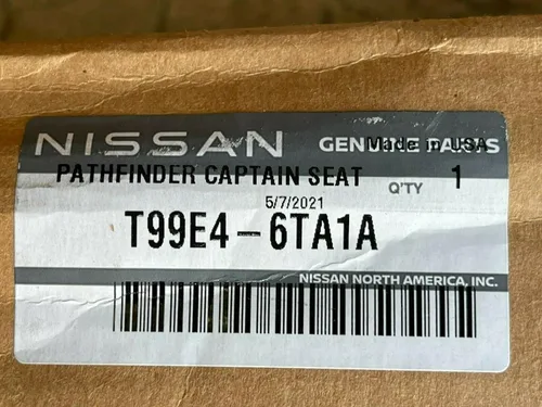 Vista 4 de NISSAN Pathfinder (2022-2024) 4 alfombrillas moldeadas para todo tipo de clima para modelos con sillas capitanes de fila 2ª solamente