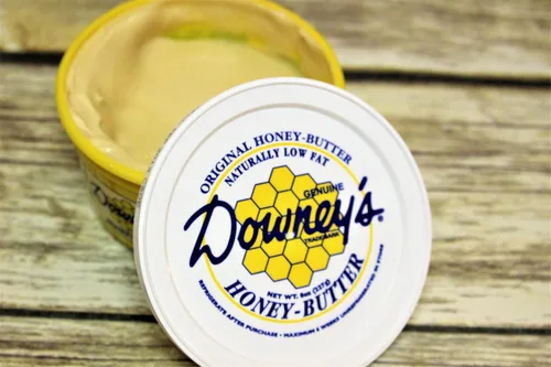 Vista 3 de AmishTastes Downey's - Paquete variado de mantequilla de miel natural, sabores originales y canela, 48 onzas