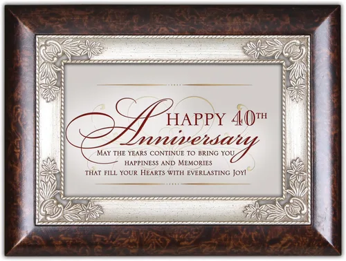 Vista 2 de Cottage Garden Caja de música Burlwood Jewelry con texto en inglés «Happy 40th Anniversary Plays You Light Up My Life»