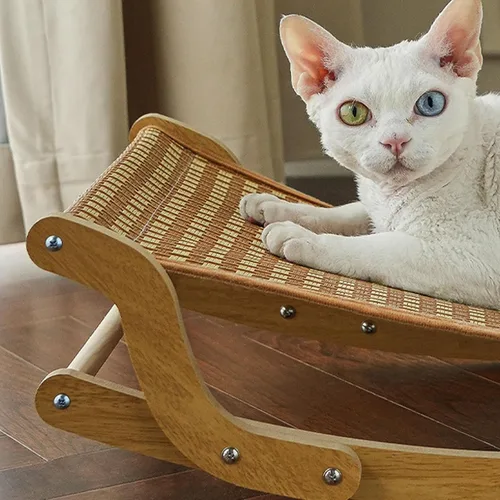 Vista 4 de Hamaca elevada para gatos, catre elevado transpirable para mascotas con cojín extraíble lavable, marco de madera y alfombrilla de ratán