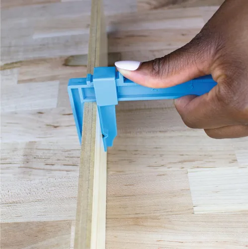 Vista 4 de Excel Blades Juego de abrazaderas de barra de plástico ajustables de 7 pulgadas, paquete de 4 mini abrazaderas y esparcidores para construcción