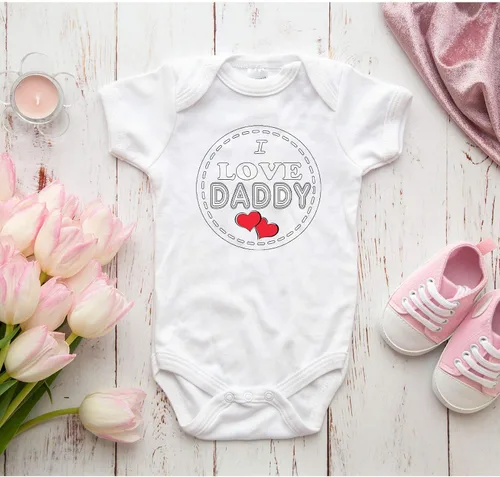 Vista 2 de I Love Daddy" Custom Boutique Body de Onesie.