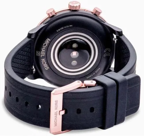 Vista 2 de Michael Kors Reloj digital para mujer con pantalla táctil con correa de silicona MKT5111