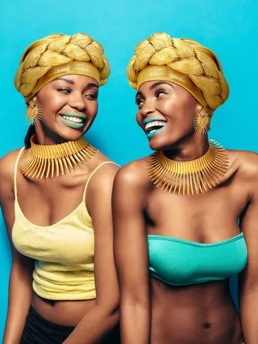Vista 4 de Yinkin Juego de joyas africanas para mujer, para fiestas, doradas, collares, baberos, turbante africano, para fiestas temáticas