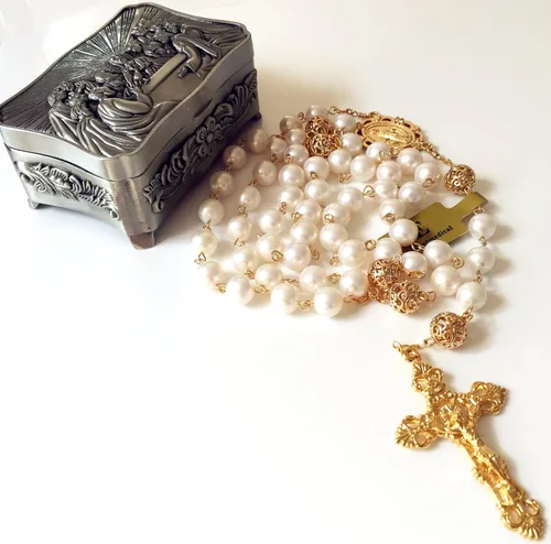 Vista 9 de Collar de cruz de rosario católico de perlas de oro rosa con perlas blancas, elegantmedical