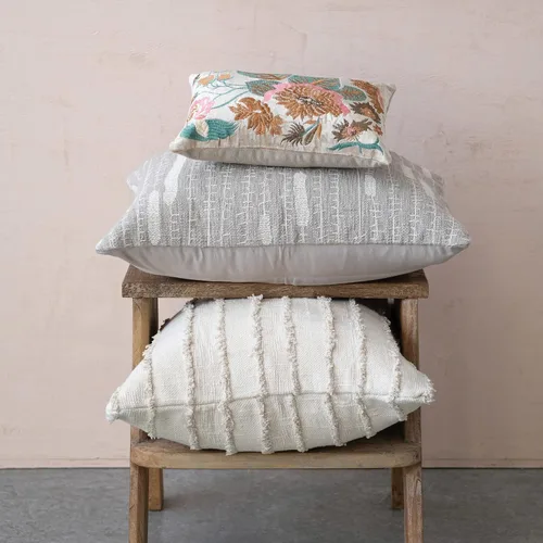 Vista 2 de Creative Co-Op Funda de almohada lumbar de algodón con bordado, gris y crema