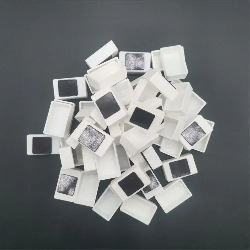 Vista 2 de Sartenes de acuarela con rayas magnéticas, 100 bandejas vacías de plástico blanco completo para pintura al óleo de acuarela o caja de lata de viaje