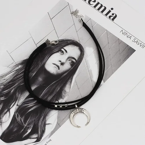 Vista 9 de FMR Gargantilla de luna creciente para mujer, collar de luna, collar de terciopelo negro, collar vintage de múltiples capas, collar con colgante
