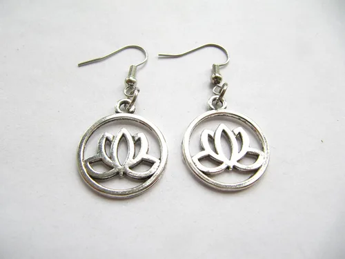 Vista 2 de Lotus Pendientes de yoga, pendientes de plata antigua, pendientes de flor