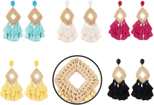 Vista 4 de CHoppyWAVE Pendientes de moda para mujer estilo bohemio diseño de rombos huecos de ratán con borlas color azul