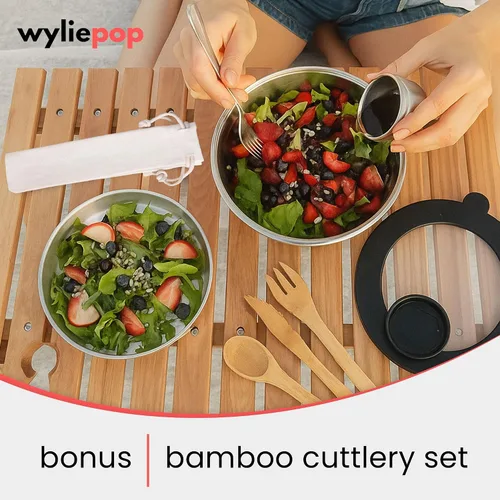 Vista 3 de Kit de Ensaladera de Acero Inoxidable de 64 oz y Juego de Cubiertos de Bambú de 3 Piezas con 2 Recipientes para Condimentos, Bandeja Insertable