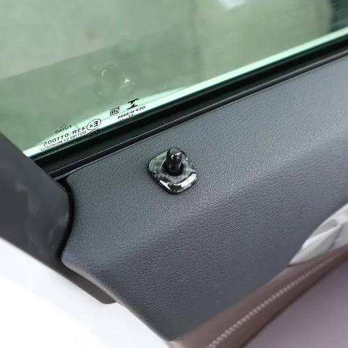 Vista 5 de YIWANG Adhesivos de fibra de carbono estilo cerradura de puerta, 4 piezas para BMW X1 F48 2016-2019, para BMW X2 F47 2018 accesorios de automóvil
