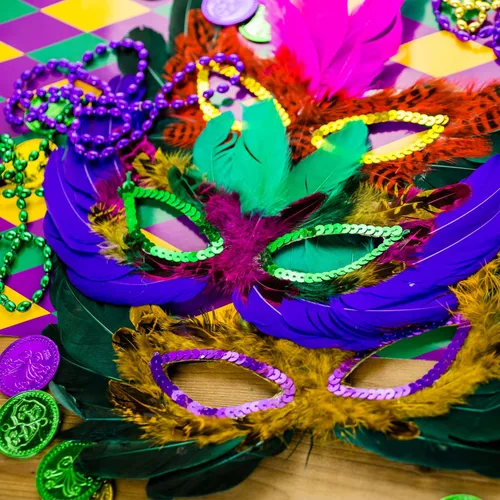 Vista 7 de 4E's Novelty - Máscaras de plumas de fantasía, 12 estilos, para Mardi Gras