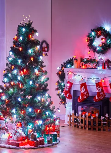 Vista 6 de Luces de Cadena LED de Navidad C9, 68 Pies 100 LED Luces de Techo Strawberry con 100 Clips Todo en Uno, Grado Comercial Impermeable Extensible