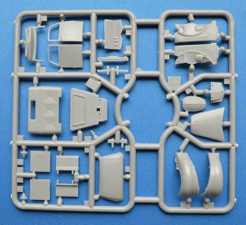 Vista 4 de ACE 72580-1/72 G917T 3t Alemán Camión de Carga Escala de Plástico Modelo Kit