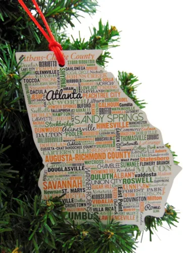 Vista 2 de Adorno de madera para árbol de Navidad de Georgia, hecho en los Estados Unidos