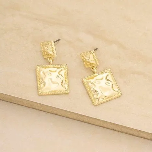 Vista 7 de Ettika Aretes chapados en oro de 18 quilates con cuadrados repetidos Diseño texturizado dorado accesorio de joyería de moda gran regalo Chapado