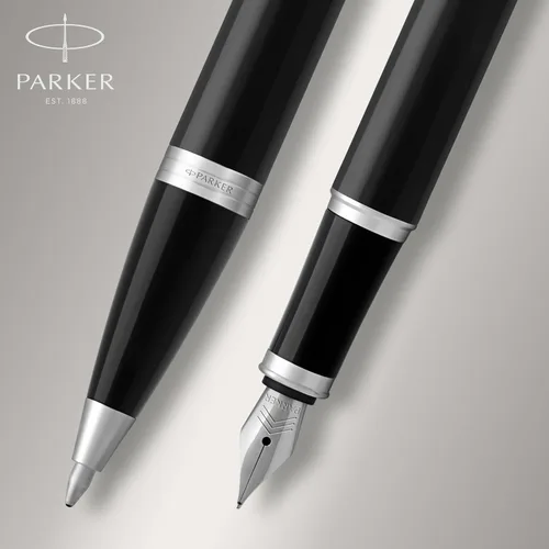Vista 5 de Parker IM Duo Set de regalo con bolígrafo y estilográfica, negro brillante con detalles cromado, recarga y cartucho de tinta azul, caja de regalo