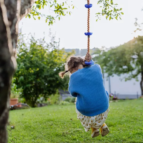 Vista 9 de REDCAMP Columpios de cuerda de escalada para árboles, asiento de columpio de disco de plástico resistente para niños y adultos con correa