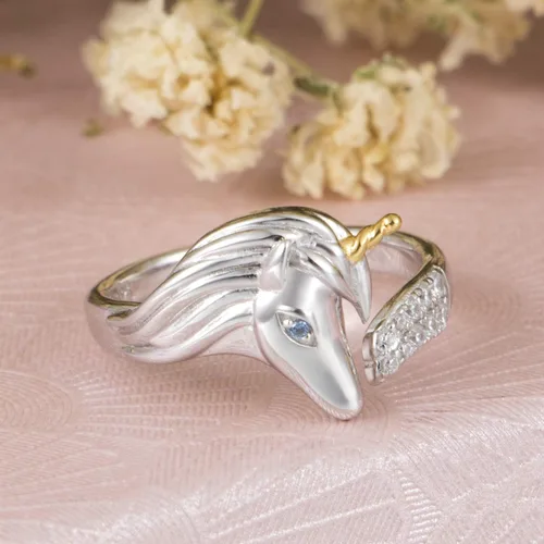 Vista 2 de ACJNA Anillo de plata de ley 925 con diseño de unicornio, ajustable, regalo para adolescentes y mujeres, fiesta de unicornio, Metal, Circonita cúbica