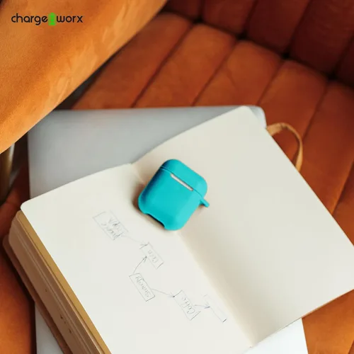 Vista 5 de Chargeworx Kit de accesorios de 6 piezas compatible con AirPods Funda de silicona a prueba de polvo, mosquetón, correa magnética para el cuello