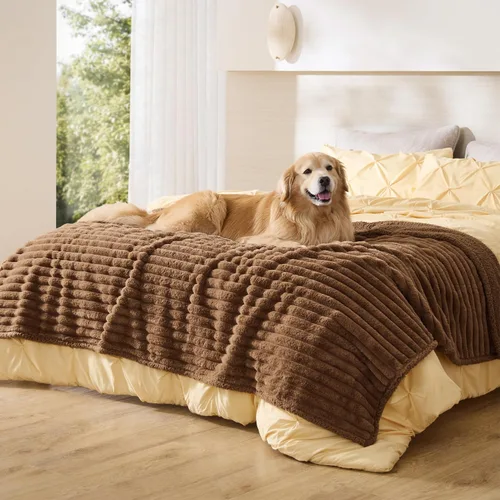 Vista 35 de Bedsure ComfyFleece® - Mantas impermeables para perros pequeños Crema