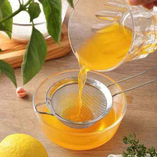 Vista 8 de Paquete de 2 coladores de malla fina, mini colador de acero inoxidable con asa para cocina, tamices de metal para colar té, matcha, cóctel, jugo