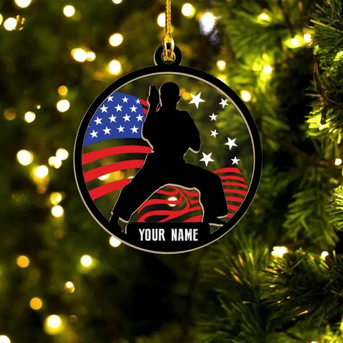 Vista 4 de Podagree - Adornos de karate con nombre personalizado para árbol de Navidad, adorno de Navidad de karate de madera personalizado para Navidad