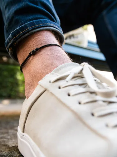 Vista 3 de Made by Nami Surfer Anklet with Snap Hook Clasp Waterproof & Adjustable Thin String Ankle Bracelets for Women and Men Handmade Jewelry for Beach and