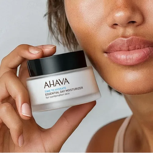 Vista 5 de AHAVA Essential Day Moisturizer – Crema facial y cervical hidratante diaria esencial, efecto antienvejecimiento y suavizante, enriquecida