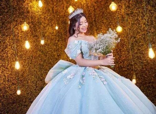 Vista 2 de Mauuwy Vestidos de quinceañera florales en 3D, vestido de baile de tul brillante hinchado, dulce 16 vestidos de encaje con hombros descubiertos