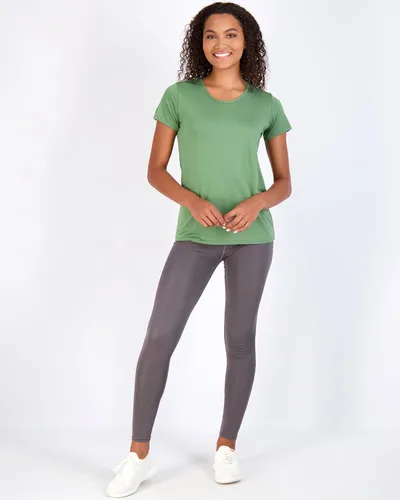 Vista 4 de Paquete de 5unidades camiseta deportiva de tela Dry Fit Tech Stretch, de manga corta y cuello redondo, para mujer (disponible en tallas extragrandes)
