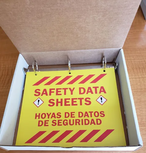 Vista 5 de 3 anillos magnéticos SDS para colgar para una visualización visible de hojas de datos de seguridad. Anillo D de 1 pulgada con hoja de cubierta SDS.